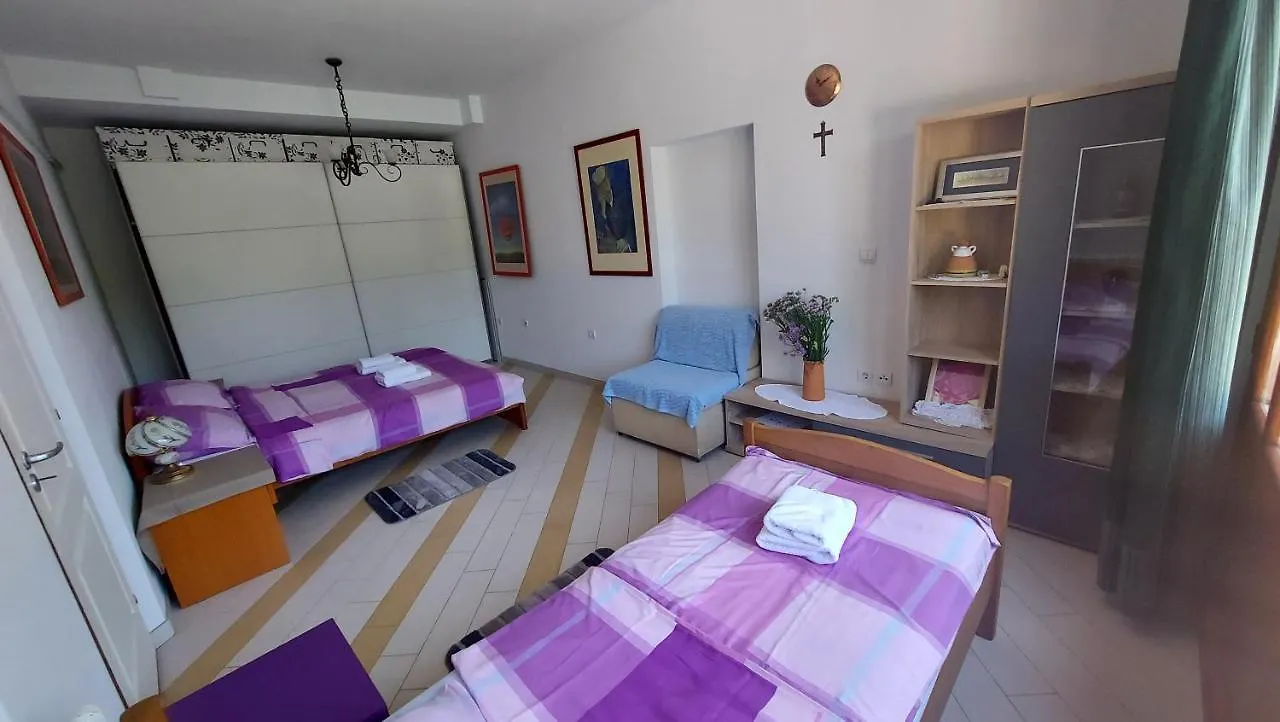 Apartments Cezar Vinkuran Chorvatsko