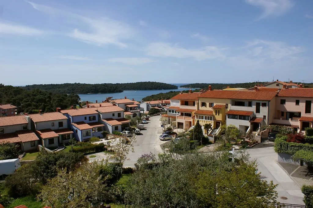 Apartments Cezar Vinkuran