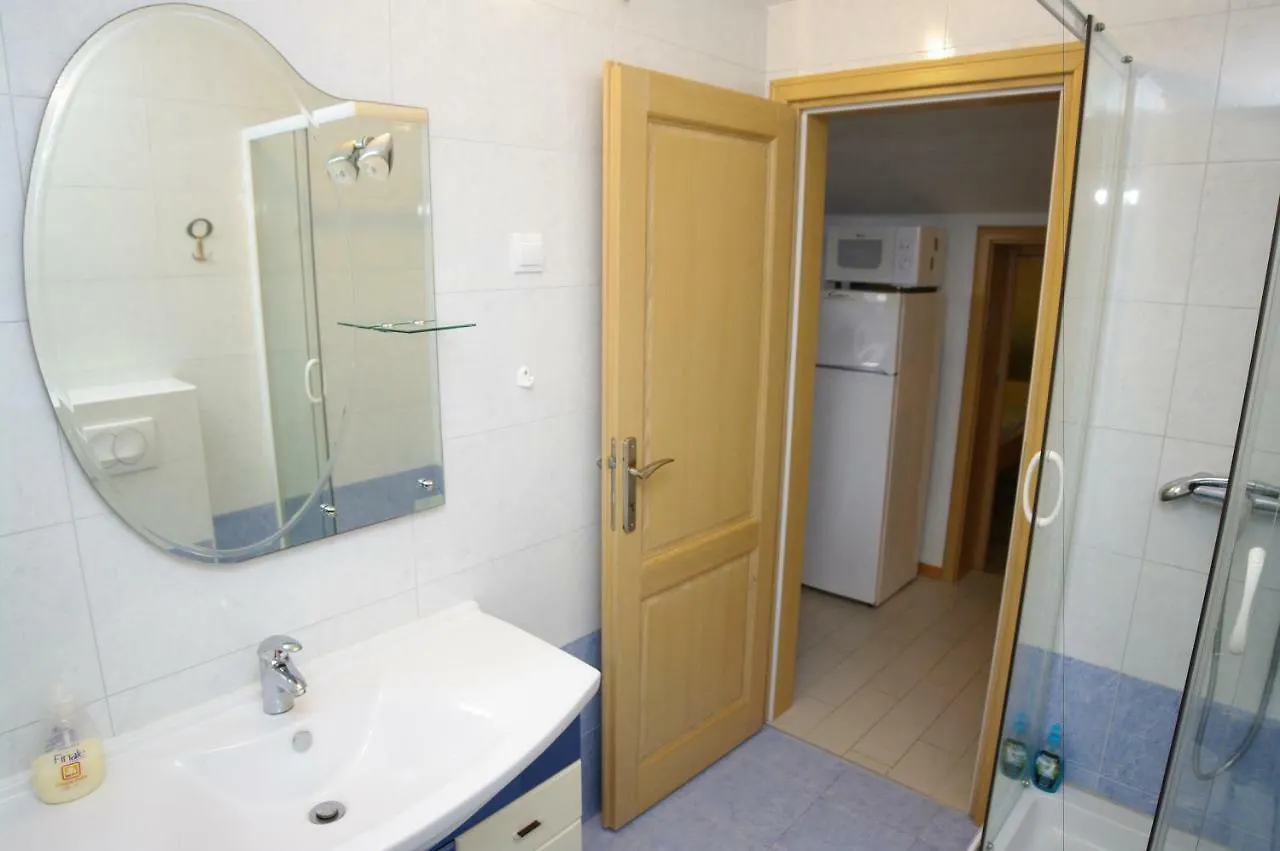 Apartments Cezar Vinkuran 0*,