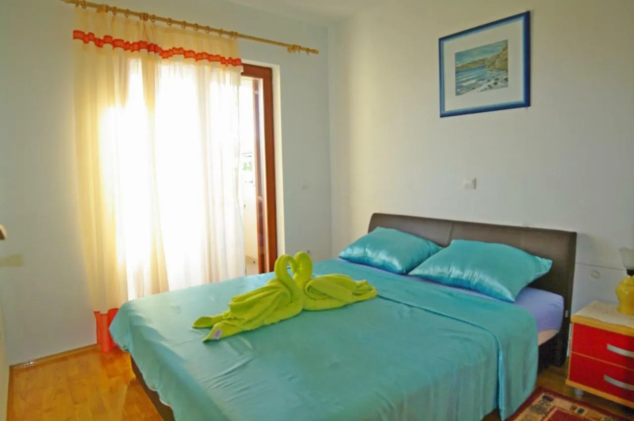 Apartments Cezar Vinkuran